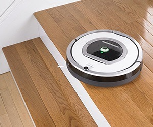 Máy hút bụi thông minh iRobot Roomba 760 làm sạch thảm