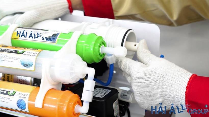 Lắp Đặt Máy Lọc Nước RO Cần Lưu Ý Những Gì? lap cac loi loc may ro