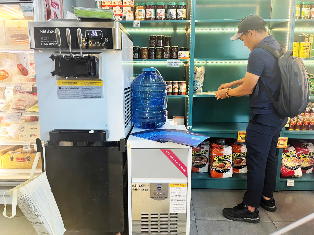 Chương Trình Đặc Biệt: Trải Nghiệm Máy Làm Đá, Máy Làm Kem Hải Âu Tại Sampling Thu Mart Cần Thơ!